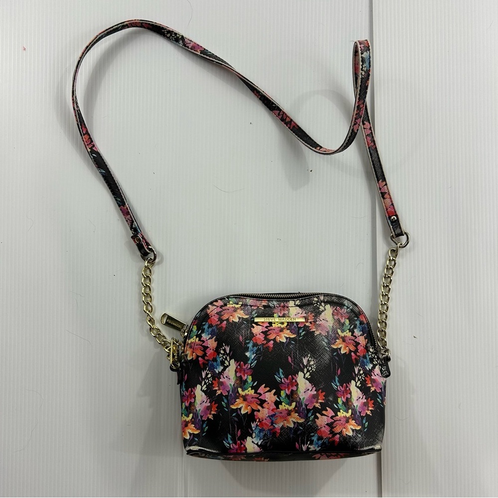 33. Steve Madden Black Floral Shoulder‎ Bag